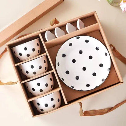 طقم كلاسيك منقط