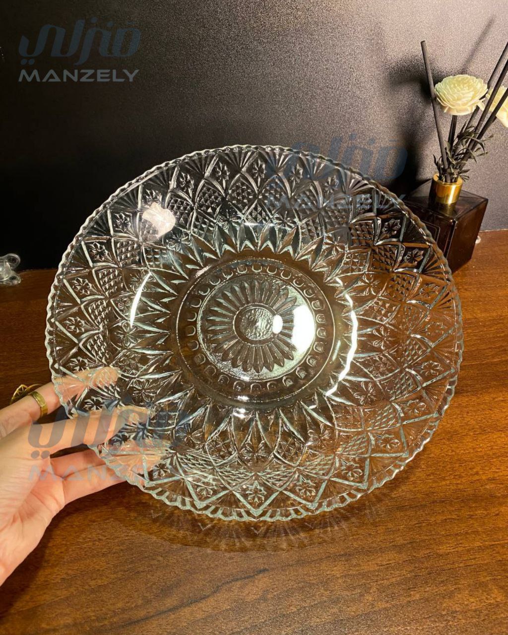 طبق فاكهه بيراميد