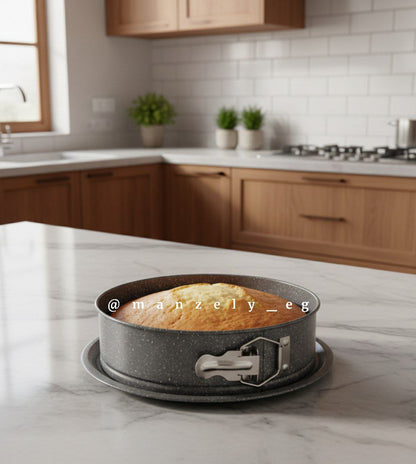 قالب الكيك ذو قاعده متحركه