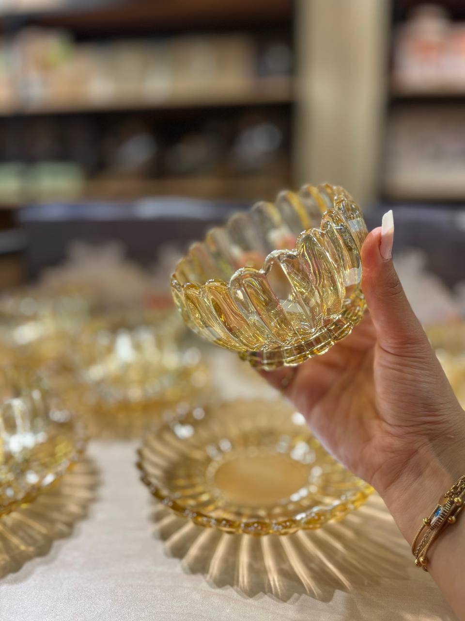 طقم خشاف عسلي بالطبق