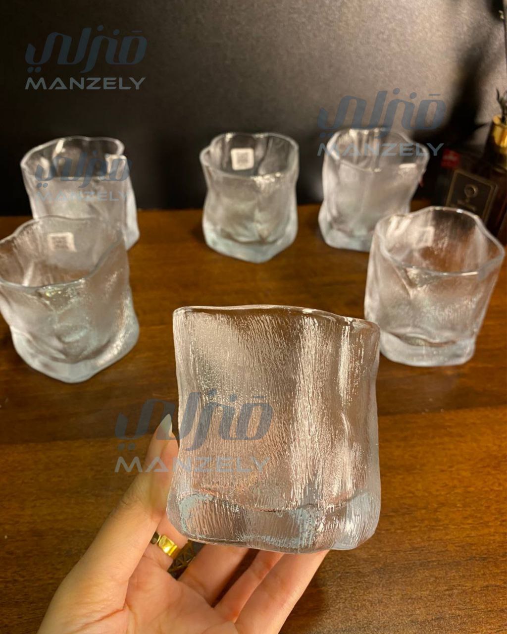 طقم يوجينى شفاف