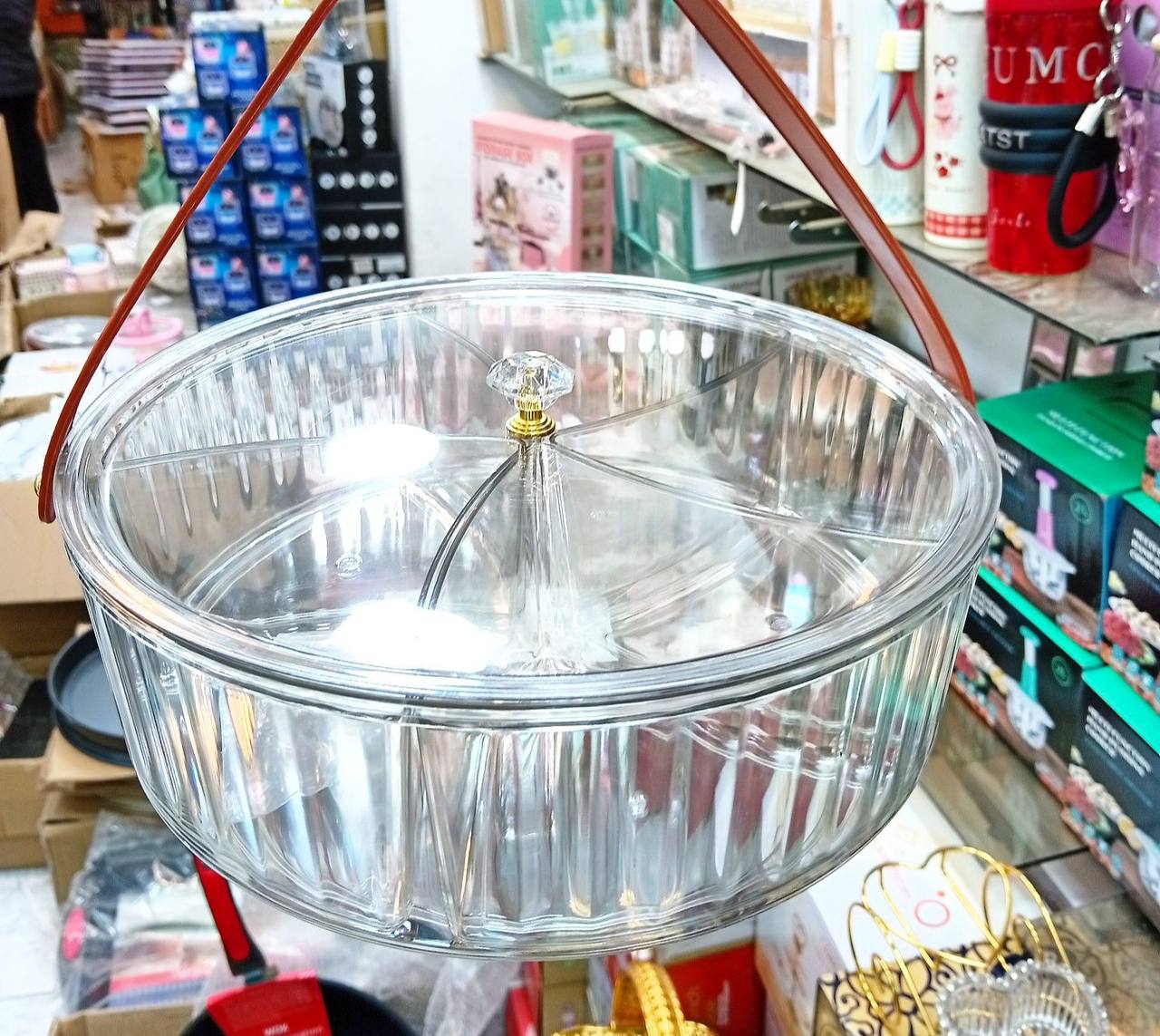 طبق تقديم حلويات مضلع بيد شبيه للجلد