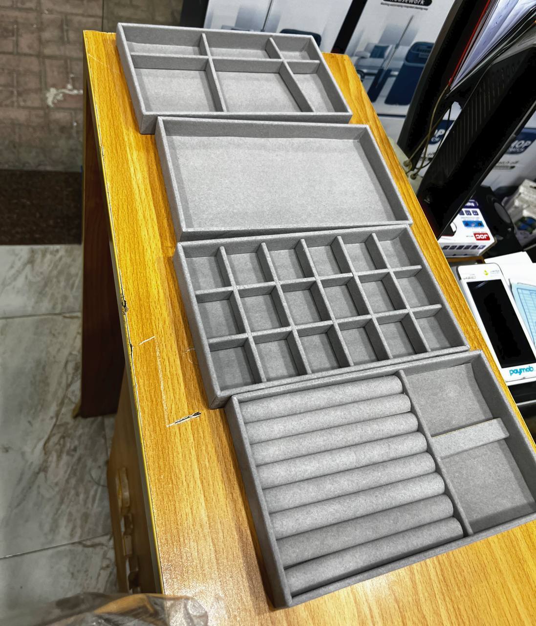   منظم ادراج قطيفه 4*1